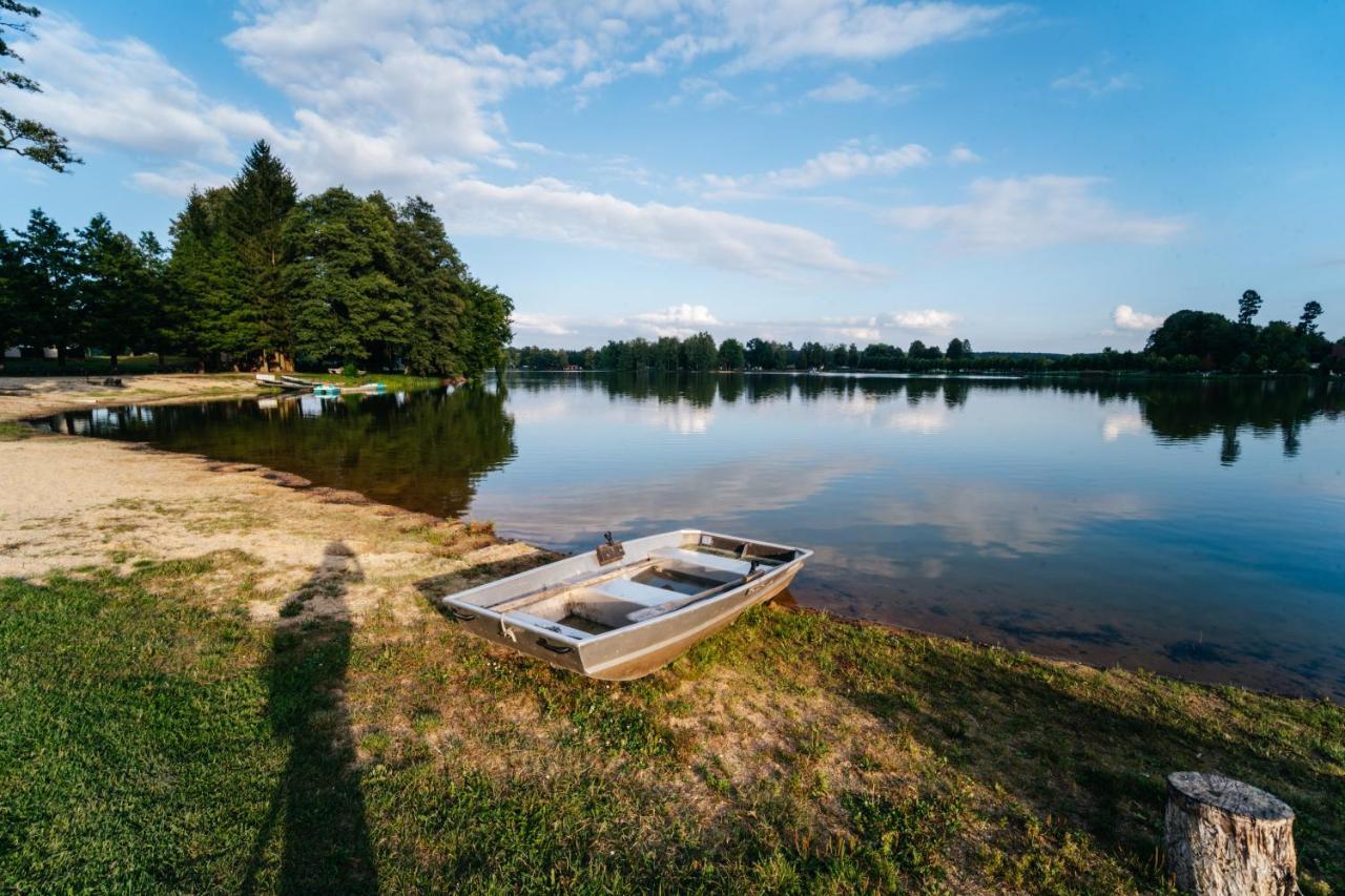 Resort Lesak Хлум у Требоне Екстериор снимка