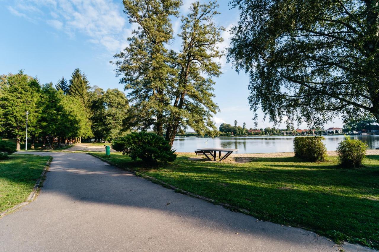 Resort Lesak Хлум у Требоне Екстериор снимка